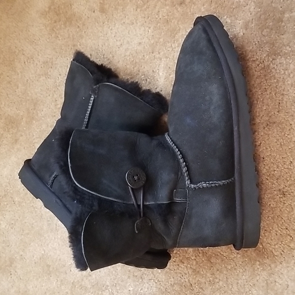 UGG Bailey Button Boots - Picture 11 of 16